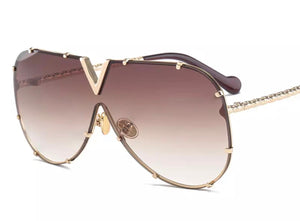 V style Sunglasses -Brown